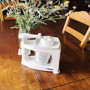 *SOLD* Müeller Vegetable Spiralizer Set